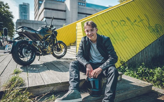 Neufahrzeug Husqvarna Svartpilen 125 - Bild 11