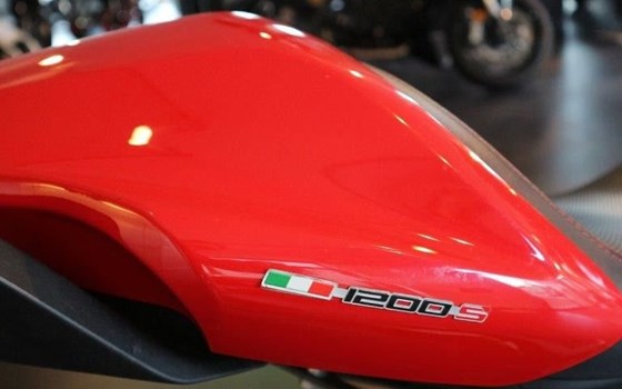 Gebrauchtmotorrad Ducati Monster 1200 S - Bild 6