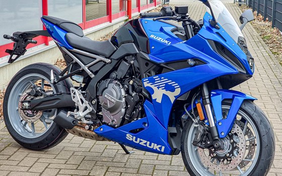 Gebrauchtmotorrad Suzuki GSX-8R - Bild 1