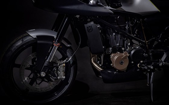 Neufahrzeug Husqvarna Vitpilen 701 Aero - Bild 11