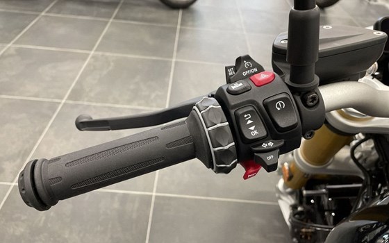 Gebrauchtmotorrad BMW R 12 nineT - Bild 7