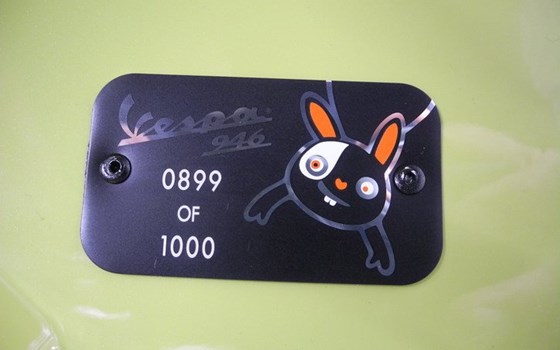 Neufahrzeug Vespa 946 10° Anniversario - Bild 10