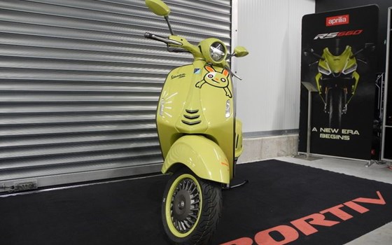 Neufahrzeug Vespa 946 10° Anniversario - Bild 3