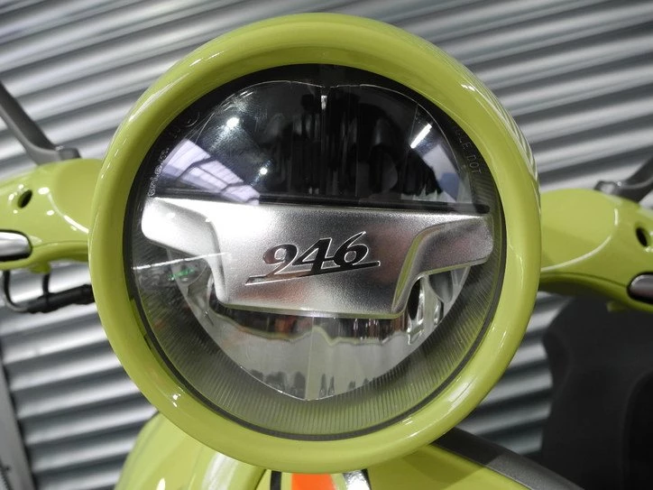 Angebot Vespa 946 10° Anniversario Bild 9: Angebot Vespa 946 10° Anniversario