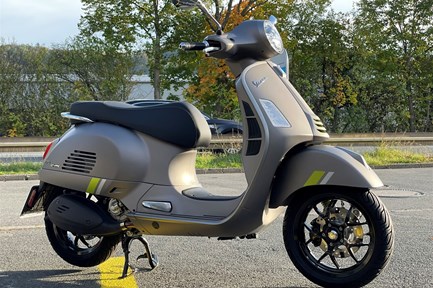 Vespa GTS 300 Super Tech