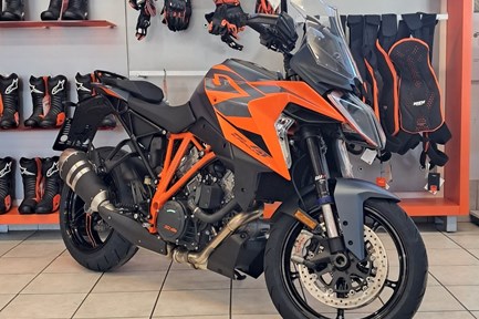 KTM 1290 Super Duke GT