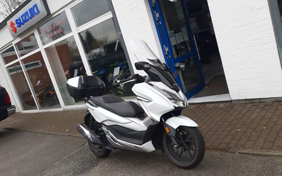 Gebrauchtmotorrad Honda Forza 300 - Bild 3