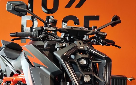 Neufahrzeug KTM 1390 Super Duke R EVO - Bild 1