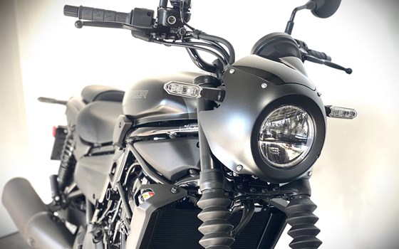 Neufahrzeug Kawasaki Eliminator 500 SE - Bild 7 Neufahrzeug Kawasaki Eliminator 500 SE - Bild 7