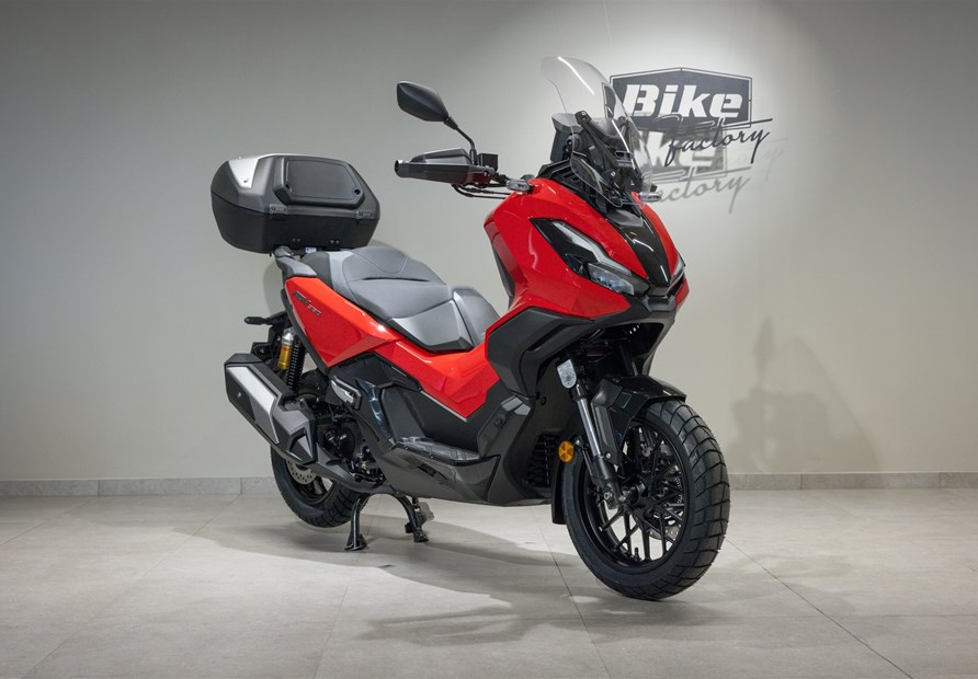 Honda ADV350 (Hyper Red)