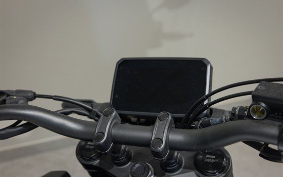 Neufahrzeug Honda CB125R - Bild 11