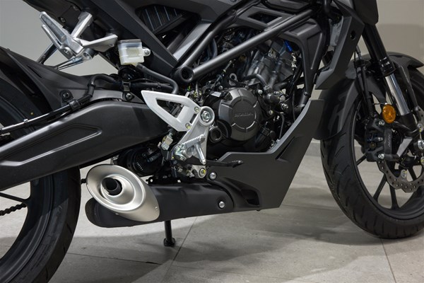 Honda CB125R (weiß) - Bild 5