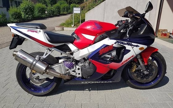 Motorrad Occasion Honda CBR 900 RR Fireblade - Bild 5