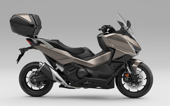 Neufahrzeug Honda Forza 750 - Bild 10 Neufahrzeug Honda Forza 750 - Bild 10