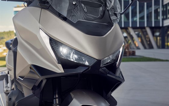 Neufahrzeug Honda Forza 750 - Bild 11 Neufahrzeug Honda Forza 750 - Bild 11