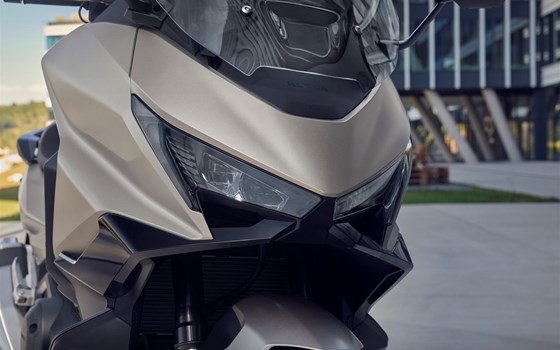 Neufahrzeug Honda Forza 750 - Bild 13 Neufahrzeug Honda Forza 750 - Bild 13