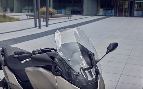 Neufahrzeug Honda Forza 750 - Bild 4 Neufahrzeug Honda Forza 750 - Bild 4