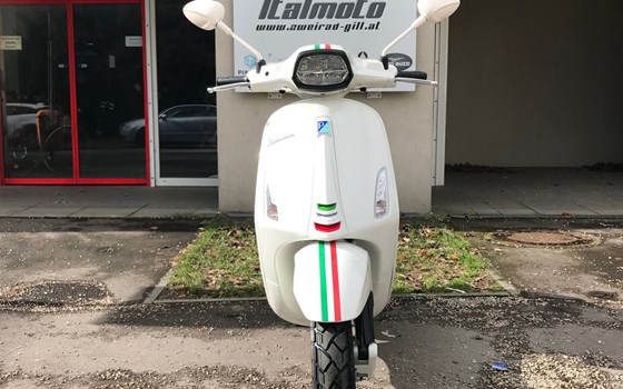 Neufahrzeug Vespa Sprint 125 Sport iGET - Bild 3 Neufahrzeug Vespa Sprint 125 Sport iGET - Bild 3