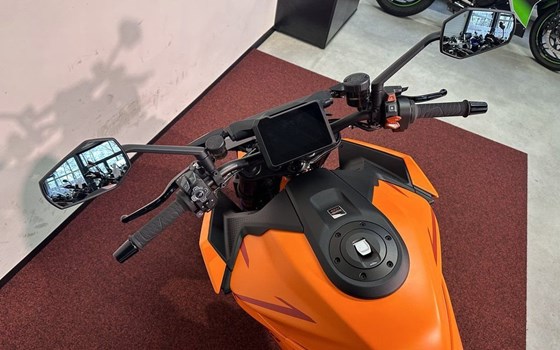 Neufahrzeug KTM 1390 Super Duke R EVO - Bild 15