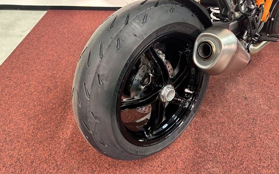 Neufahrzeug KTM 1390 Super Duke R EVO - Bild 9