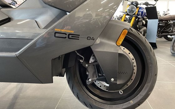Gebrauchtmotorrad BMW CE 04 - Bild 8