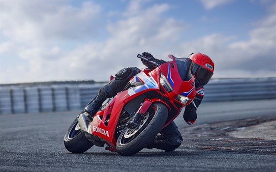 Neufahrzeug Honda CBR650R - Bild 12 Neufahrzeug Honda CBR650R - Bild 12