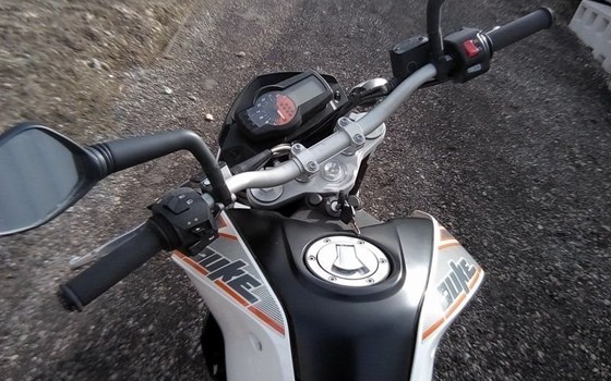 Gebrauchtmotorrad KTM 690 Duke - Bild 5