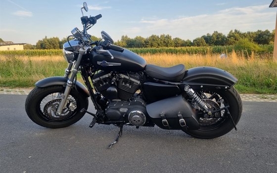 Gebrauchtmotorrad Harley-Davidson Sportster XL 1200CB - Bild 1 Gebrauchtmotorrad Harley-Davidson Sportster XL 1200CB - Bild 1
