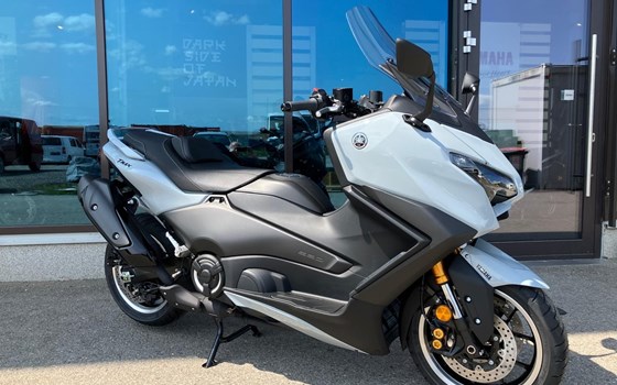 Neufahrzeug Yamaha TMAX Tech MAX - Bild 7 Neufahrzeug Yamaha TMAX Tech MAX - Bild 7