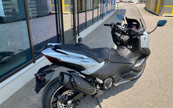 Neufahrzeug Yamaha TMAX Tech MAX - Bild 8 Neufahrzeug Yamaha TMAX Tech MAX - Bild 8
