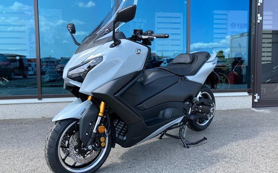 Neufahrzeug Yamaha TMAX Tech MAX - Bild 3 Neufahrzeug Yamaha TMAX Tech MAX - Bild 3