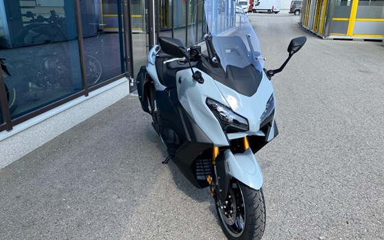 Neufahrzeug Yamaha TMAX Tech MAX - Bild 2 Neufahrzeug Yamaha TMAX Tech MAX - Bild 2
