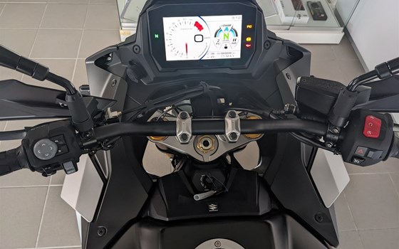 Gebrauchtmotorrad Suzuki GSX-S1000GX - Bild 11