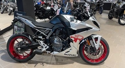 Neumotorrad Suzuki GSX-8R