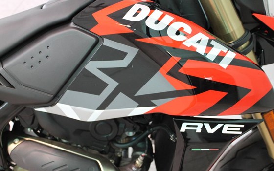 Gebrauchtmotorrad Ducati Hypermotard 698 Mono RVE - Bild 8