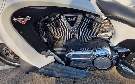 Motorrad Occasion Victory Vision Tour - Bild 3