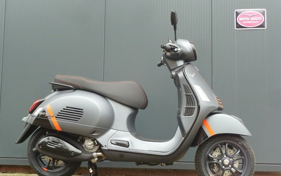 Neufahrzeug Vespa GTS 300 hpe Super Sport - Bild 1
