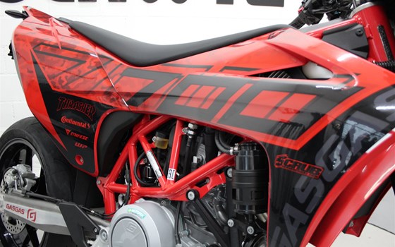 Neufahrzeug GASGAS SM 700 - Bild 7