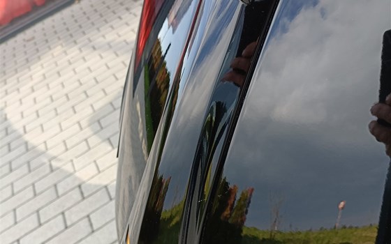 Gebrauchtmotorrad Vespa GTS 300 hpe Super - Bild 9 Gebrauchtmotorrad Vespa GTS 300 hpe Super - Bild 9