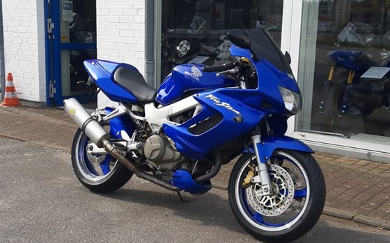 Gebrauchtmotorrad Honda VTR 1000 F Fire Storm - Bild 1