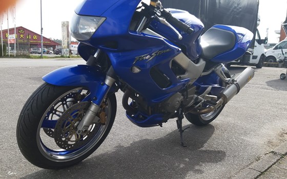 Gebrauchtmotorrad Honda VTR 1000 F Fire Storm - Bild 6