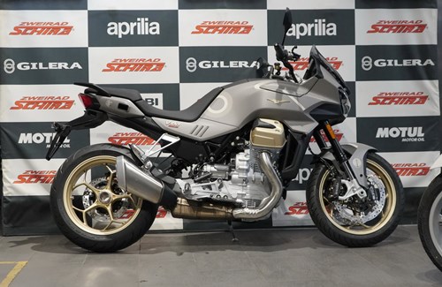 Neumotorrad Moto Guzzi V100 Mandello