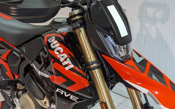 Neufahrzeug Ducati Hypermotard 698 Mono RVE - Bild 11