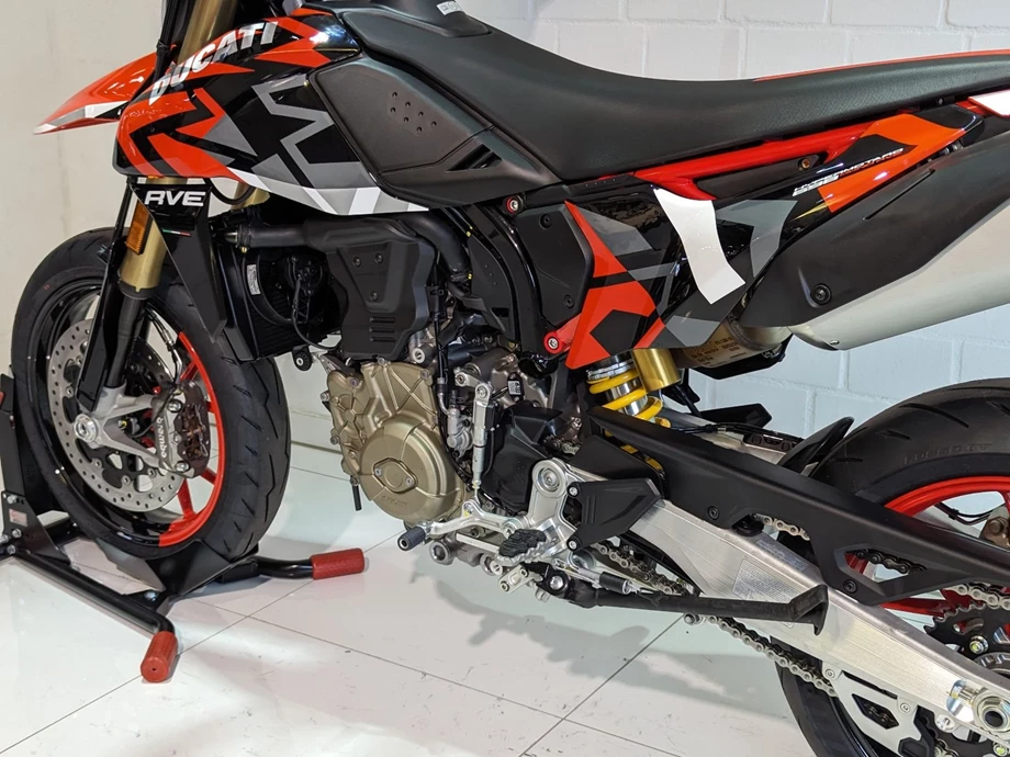 Angebot Ducati Hypermotard 698 Mono RVE Bild 12: Angebot Ducati Hypermotard 698 Mono RVE