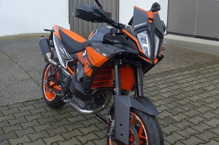 KTM 890 SMT