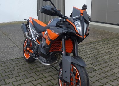 NEUFAHRZEUG KTM 890 SMT