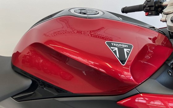 Gebrauchtmotorrad Triumph Daytona 660 - Bild 5 Gebrauchtmotorrad Triumph Daytona 660 - Bild 5