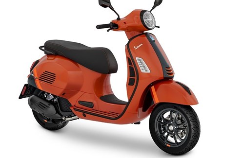 Neumotorrad Vespa GTS 125 Super Sport