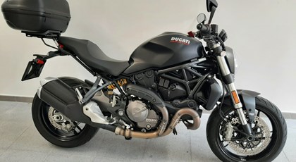 Motocicleta de ocasión Ducati Monster 821 Dark