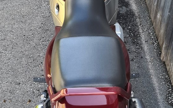 Gebrauchtmotorrad Triumph Trident 750 - Bild 4 Gebrauchtmotorrad Triumph Trident 750 - Bild 4
